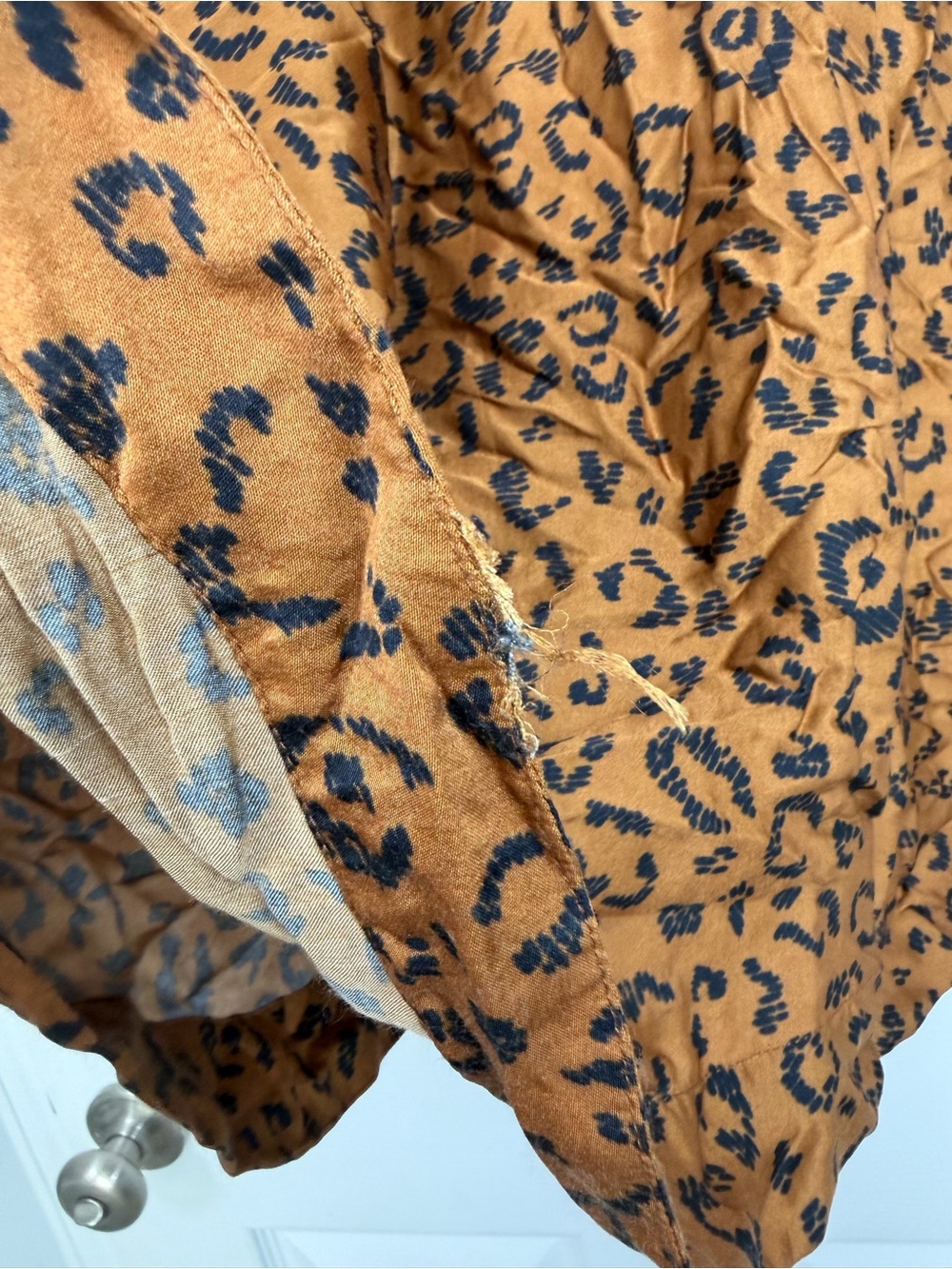 Farm Rio Size XS • Leopard Silky Midi Skirt. - Picture 4 of 8
